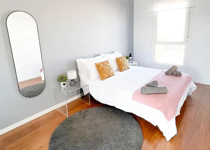 アパート Atico Mejores Vistas Al Pilar Jacuzzi Y Garaje サラゴサ